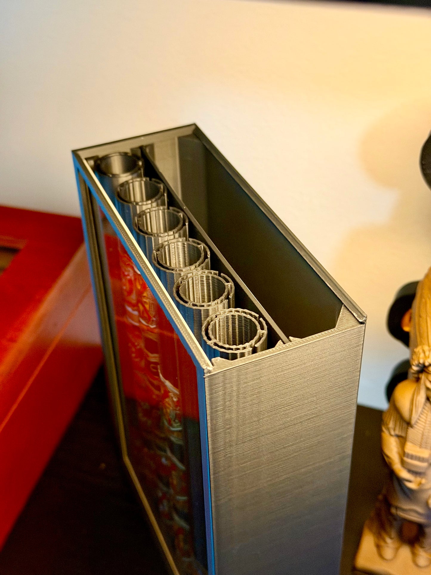 Cigar Band Label Display Case | Holds Up to 40 Cigar Bands | Desktop Cigar Label Display | 7.5” x 5”
