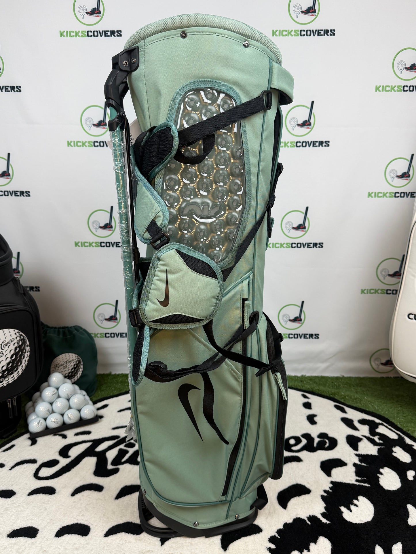 Nike Air Max Lite Golf Bag – Off-White Inspired “GOLF BAG” Design w/ Zip Tie – Stand Bag Lightweight Carry Golf Bag Green