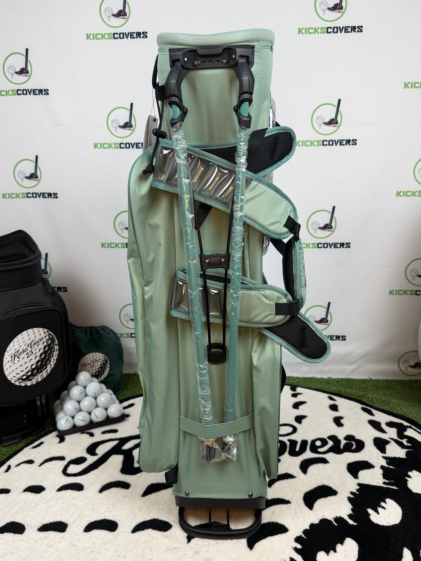 Nike Air Max Lite Golf Bag – Off-White Inspired “GOLF BAG” Design w/ Zip Tie – Stand Bag Lightweight Carry Golf Bag Green