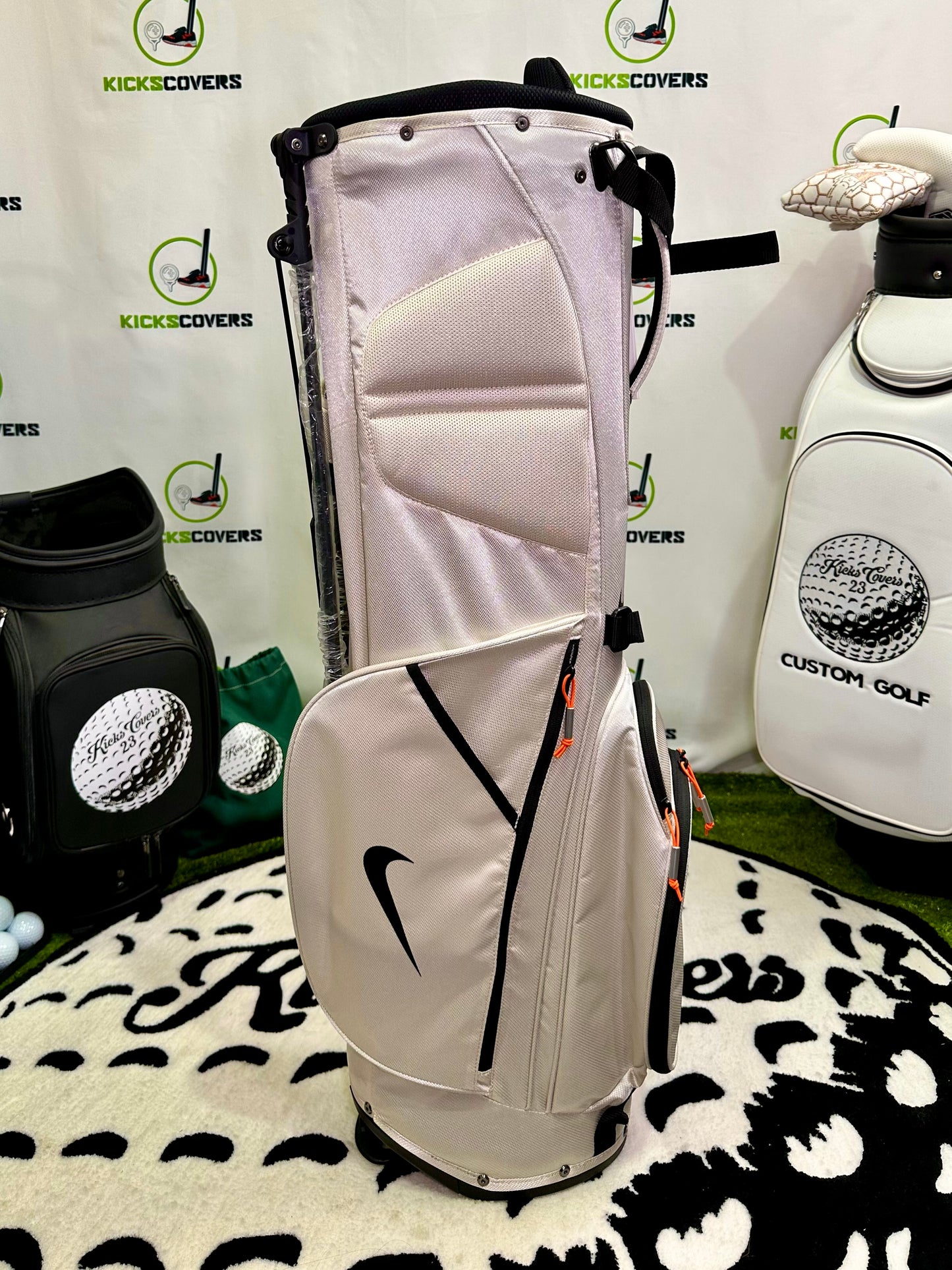 Nike Sport Lite Golf Bag – Off-White Inspired “GOLF BAG” Design w/ Zip Tie – Stand Bag Lightweight Carry Golf Bag Light Brown