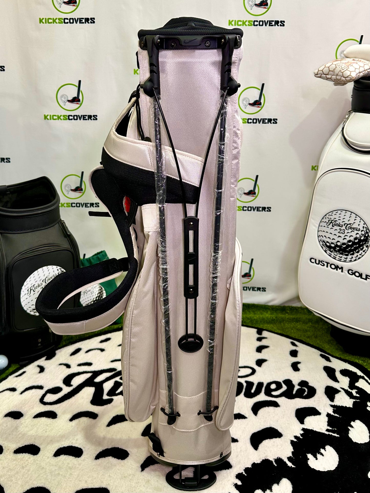 Nike Sport Lite Golf Bag – Off-White Inspired “GOLF BAG” Design w/ Zip Tie – Stand Bag Lightweight Carry Golf Bag Light Brown